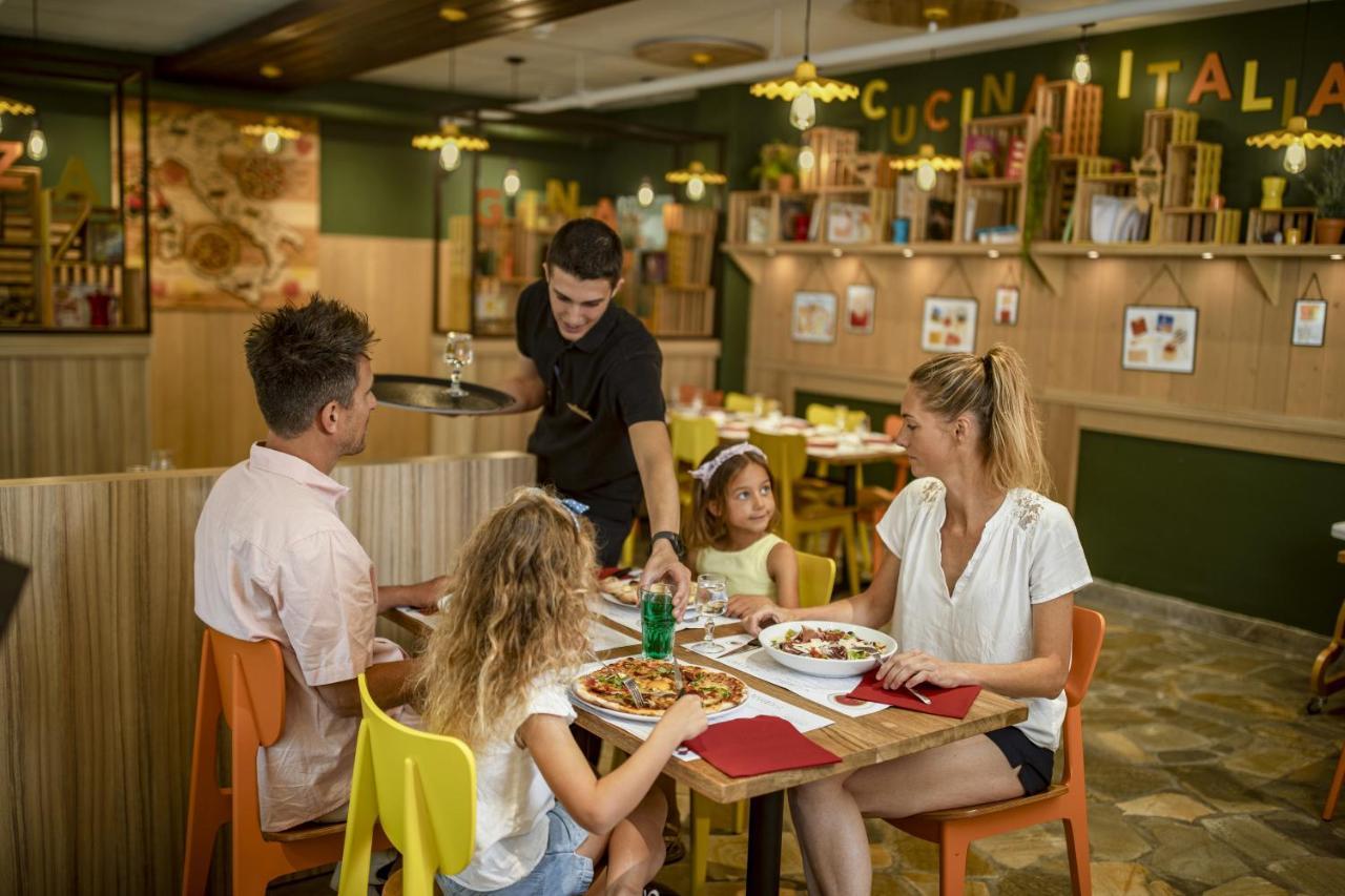 Center Parcs Les Hauts de Bruyères Chaumont-sur-Tharonne Esterno foto