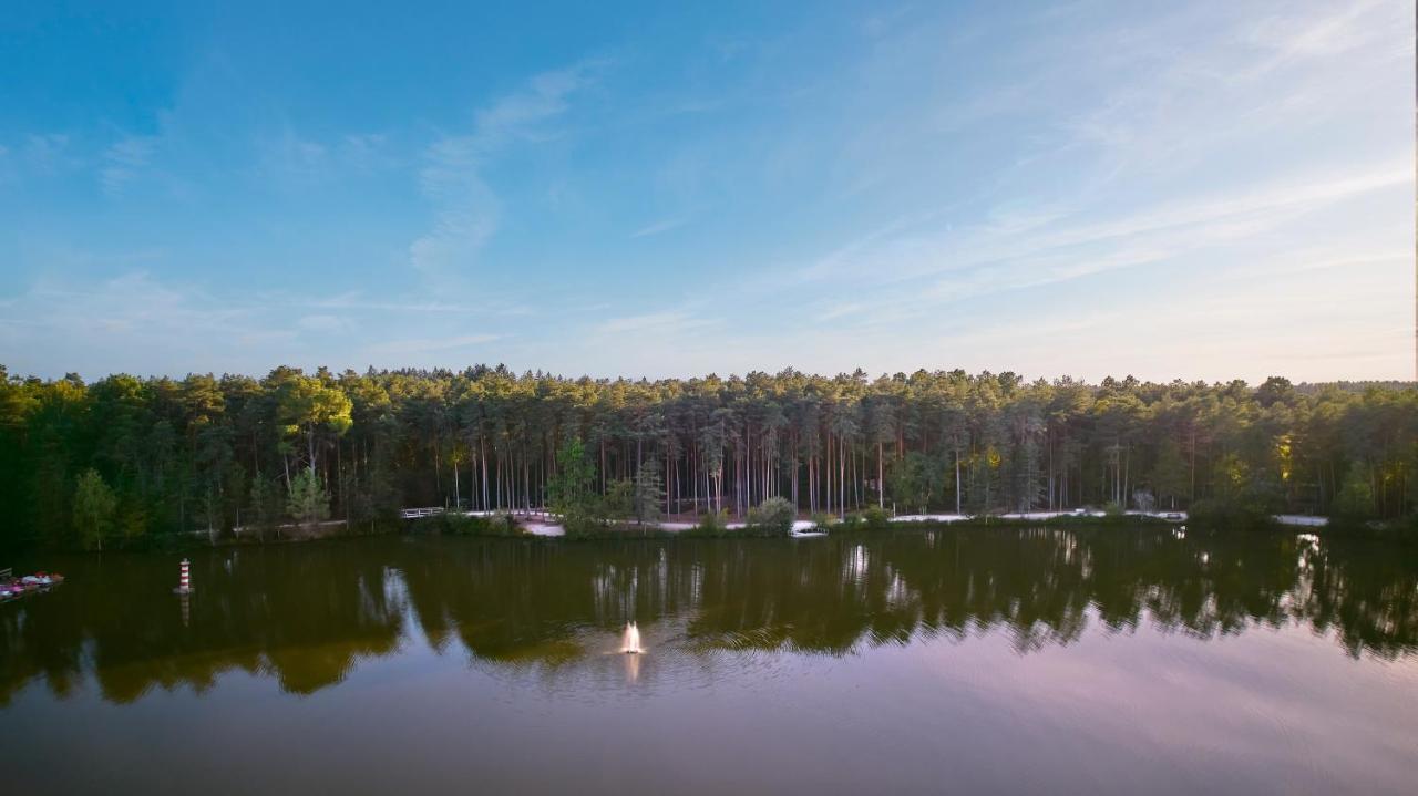 Center Parcs Les Hauts de Bruyères Chaumont-sur-Tharonne Esterno foto